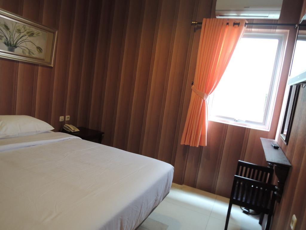 Twins Hotel Jakarta Kültér fotó