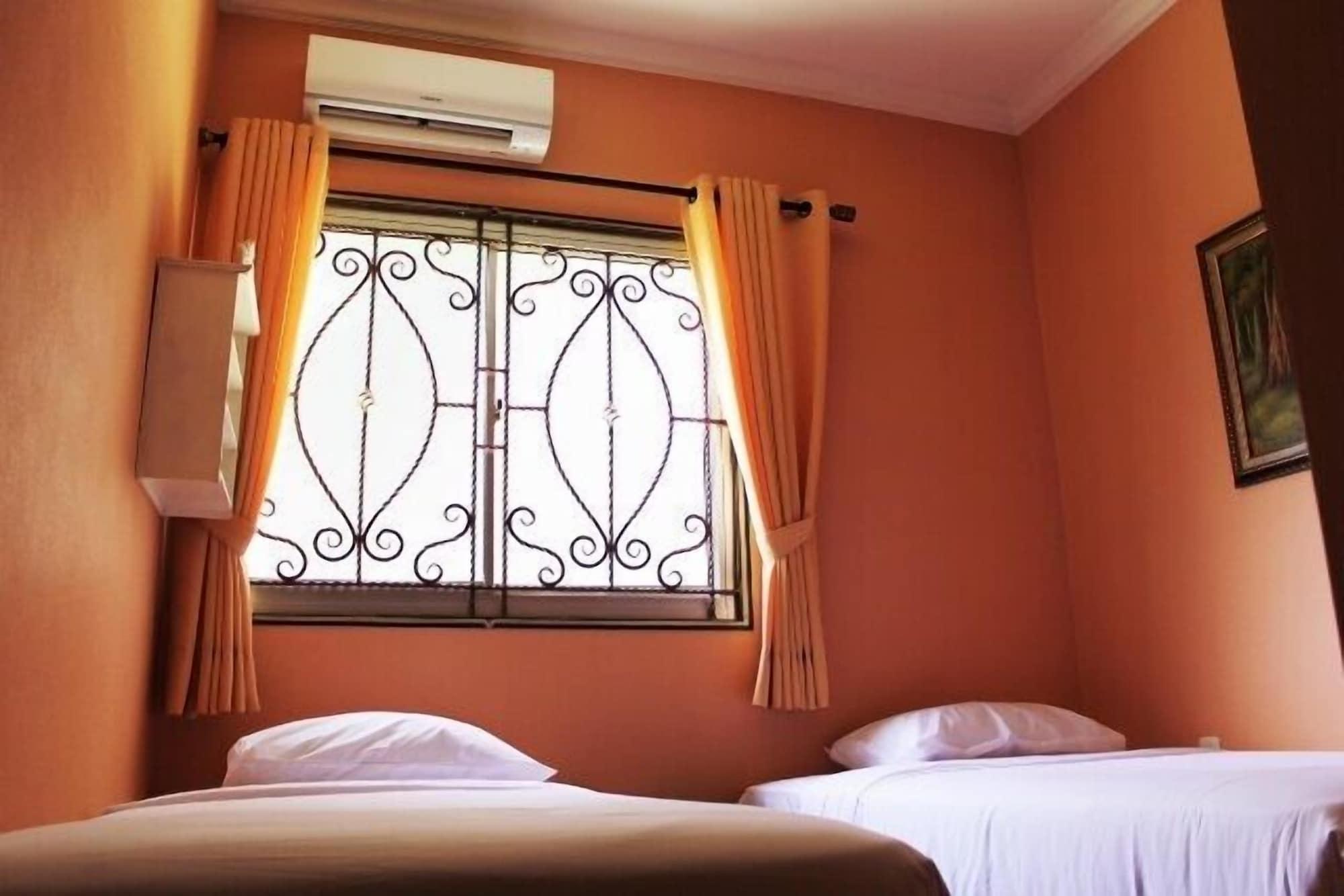 Twins Hotel Jakarta Kültér fotó
