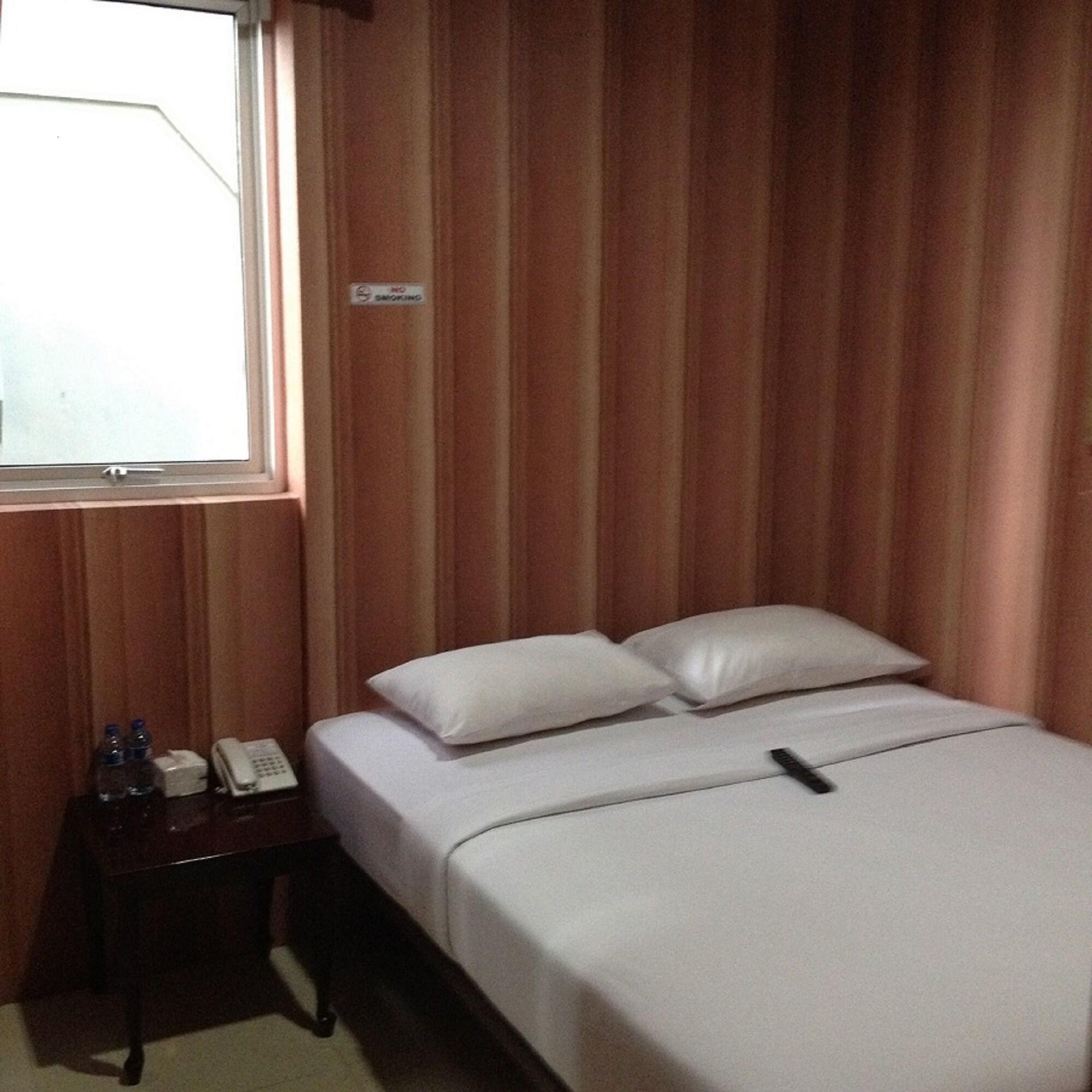 Twins Hotel Jakarta Kültér fotó