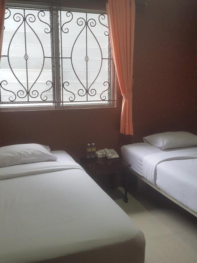 Twins Hotel Jakarta Kültér fotó